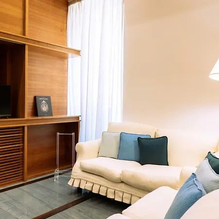 Arancio Luxury Apartment